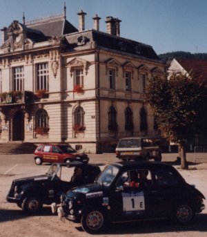The Gamine and other rally cars at a stop along the Route des Vosges